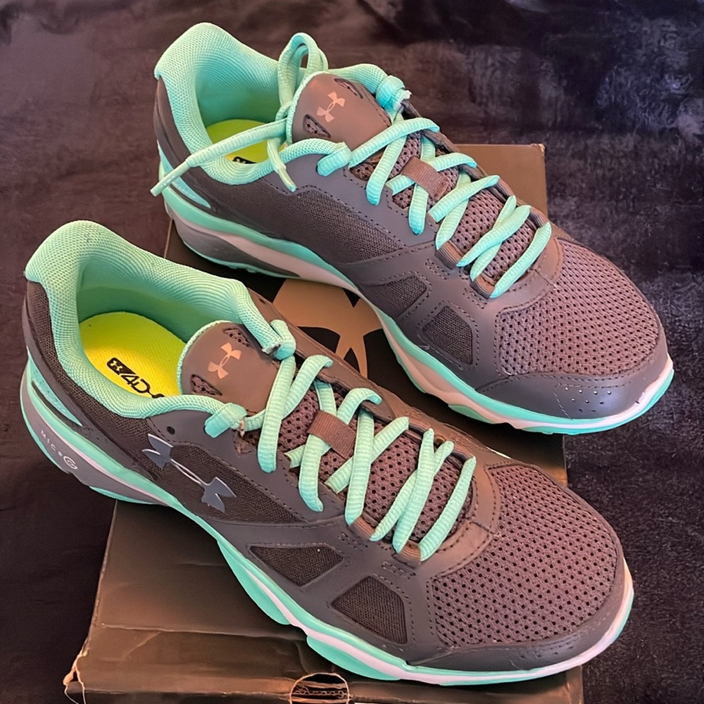 NWT Under Armour Sneakers